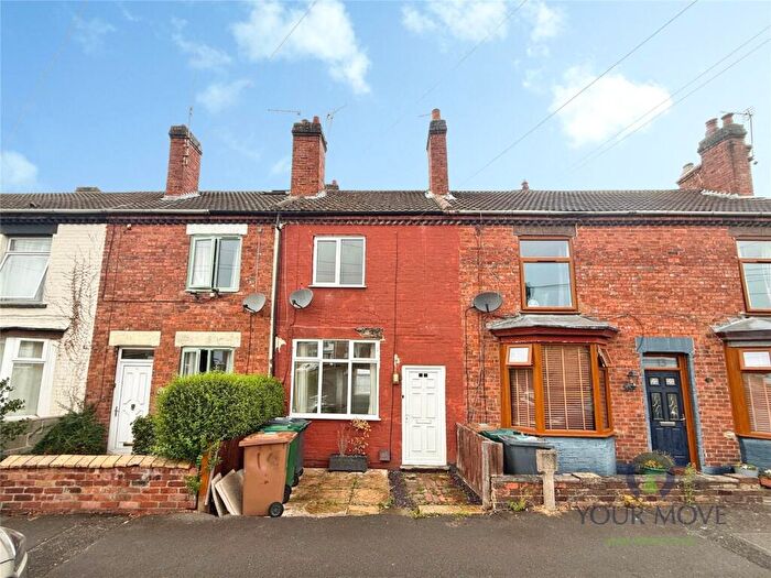 4 Bedroom Terraced House To Rent In Glebe Street, Swadlincote, Derbyshire, DE11