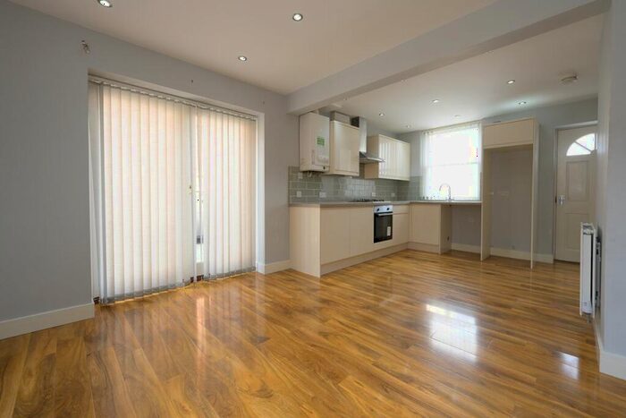 3 Bedroom End Of Terrace House To Rent In A New Street, Ross-on-Wye, HR9