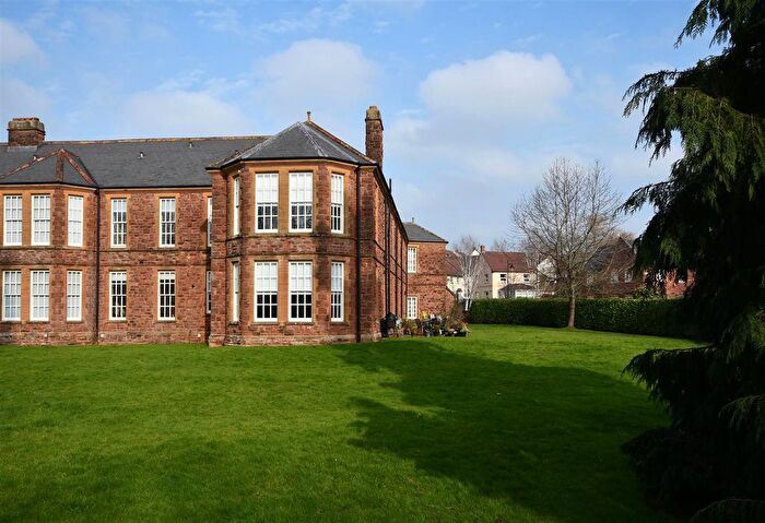 4 Bedroom Semi-Detached House For Sale In Graham Way, Cotford St. Luke, Taunton, TA4