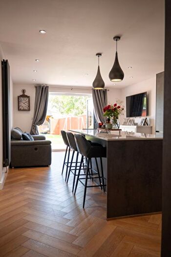 4 Bedroom Detached Bungalow For Sale In The Croft, Crowle, DN17