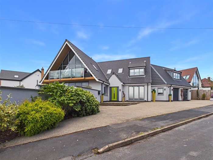 5 Bedroom Detached House For Sale In Temple Close, Welton, HU15