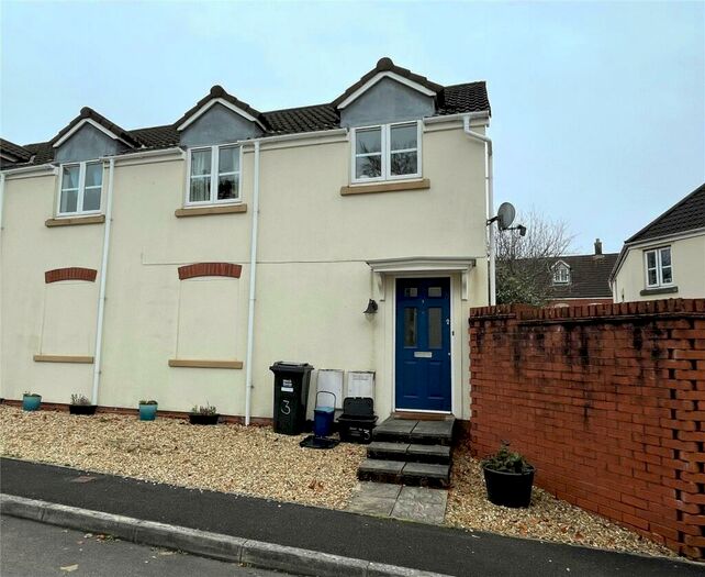 2 Bedroom House To Rent In St. Thomas Court, Tiverton, Devon, EX16