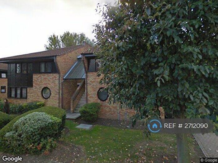 1 Bedroom Flat To Rent In Friars Mead, London, E14