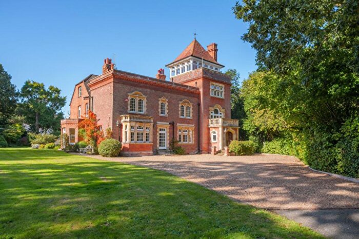 8 Bedroom Detached House For Sale In Finglesham, Deal, Kent, CT14