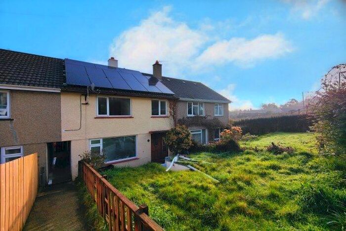 3 Bedroom Property To Rent In Permarin Road, Penryn, TR10