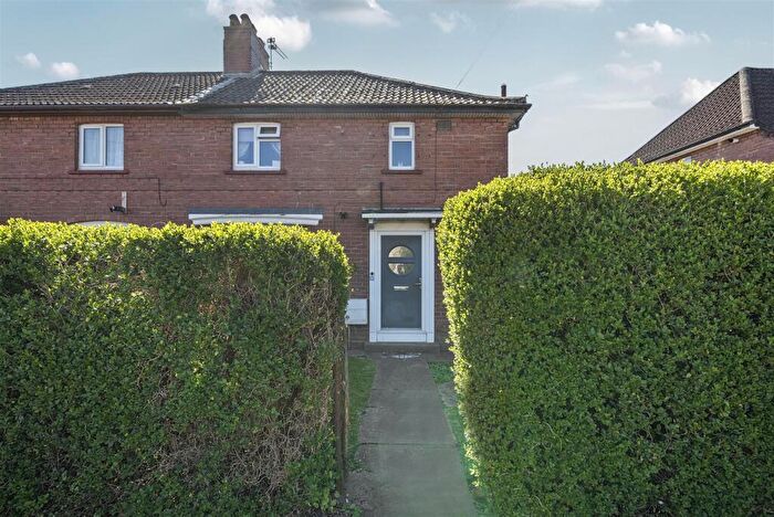 3 Bedroom Semi-Detached House For Sale In Creswicke Road, Knowle, BS4