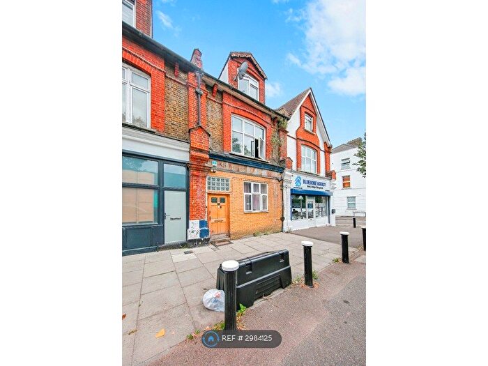 Studio To Rent In Wightman Road, London, N4