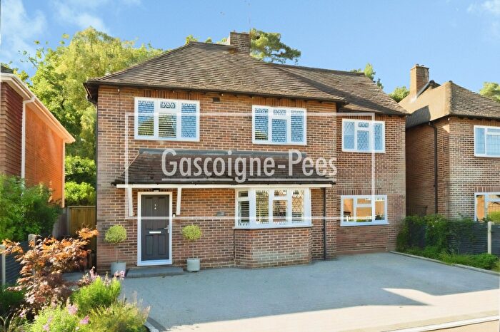 5 Bedroom Detached House To Rent In Lovelace Drive, GU22