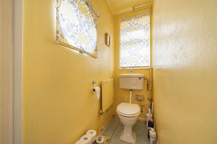 3 Bedroom Detached House For Sale In Sundon Road, Houghton Regis, Dunstable, LU5