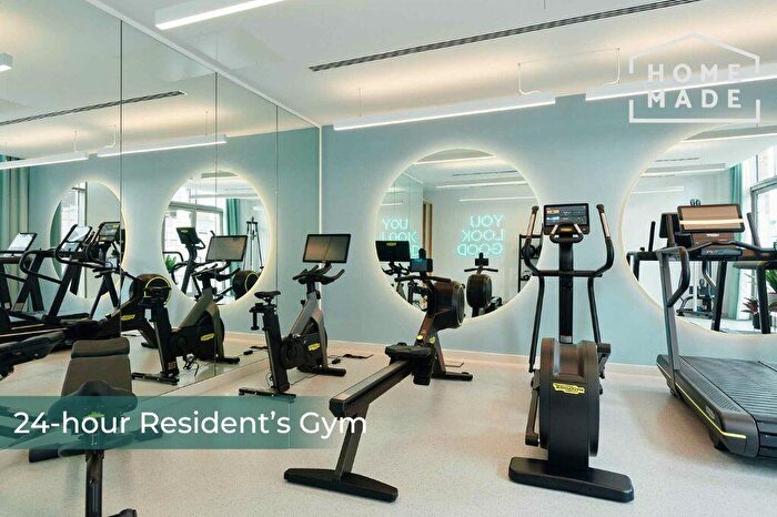 1 Bedroom Flat To Rent In The Headline, LS1