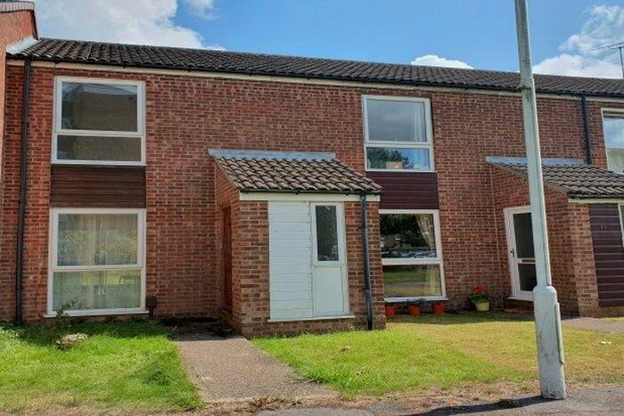 2 Bedroom Property To Rent In Baileys Field, Ashford, TN23