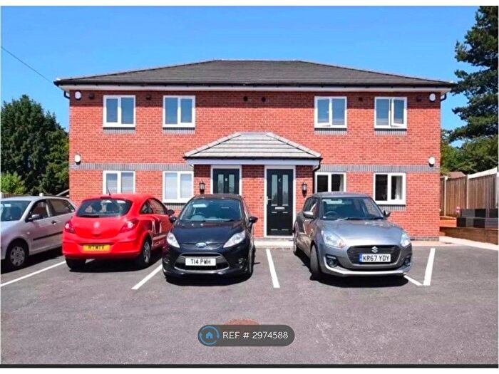 2 Bedroom Flat To Rent In Carlton House, Leicester, LE19