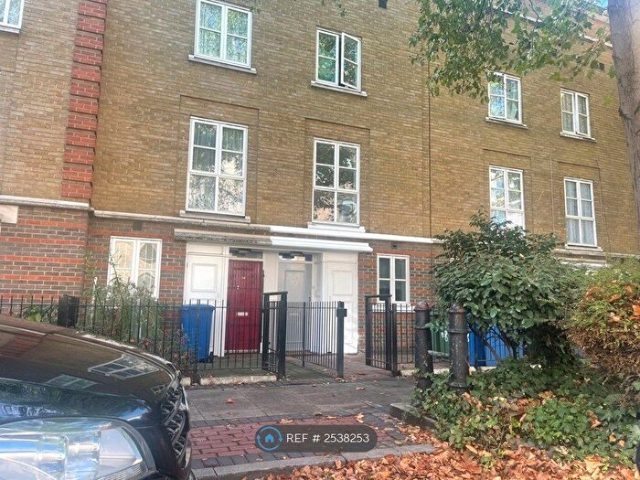 4 Bedroom Terraced House To Rent In Commercial Way, London, SE15