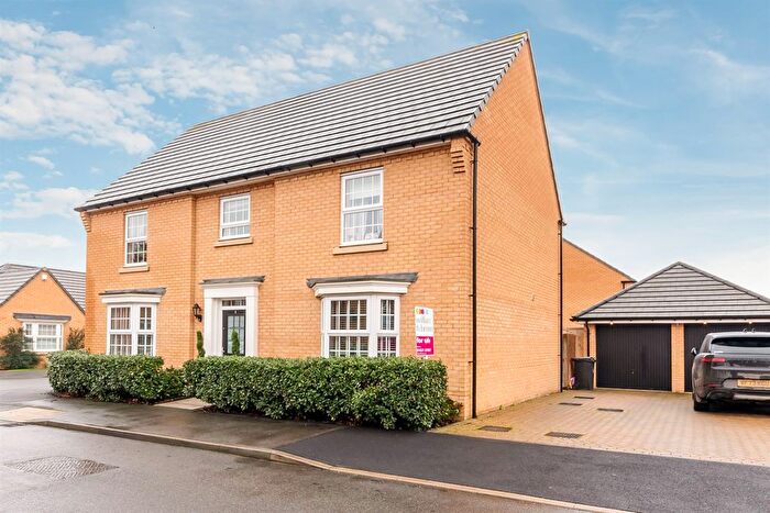 5 Bedroom Detached House For Sale In Hare Grove, Southminster, CM0