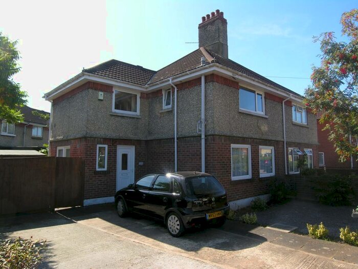 4 Bedroom House To Rent In Bedroom House In Winton, BH9