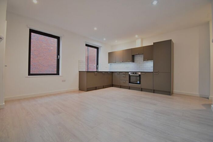 2 Bedroom Flat To Rent In Southernhay Gardens, St. Leonards, Exeter, EX1