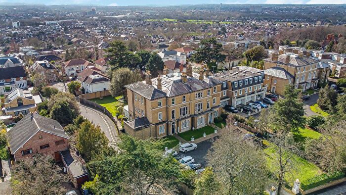 2 Bedroom Flat For Sale In Copse Hill, London, SW20