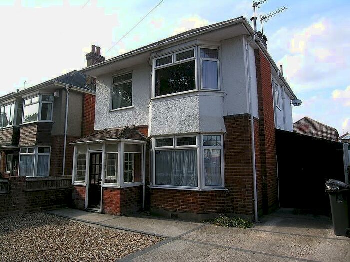 4 Bedroom House To Rent In Bedroom Detached House In Moordown, BH9