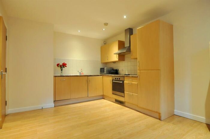 1 Bedroom Flat To Rent In Colonial Buildings, Sunbridge Road, Bradford, BD1