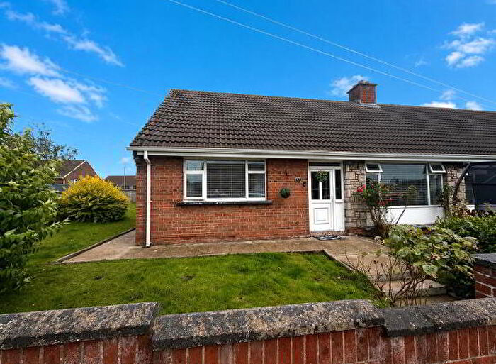 3 Bedroom Semi-detached Bungalows For Sale In Woodburn Park, L'Derry, BT47
