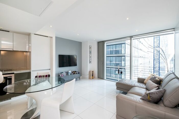 1 Bedroom Flat To Rent In Landmark West Tower, E14