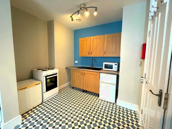 Studio To Rent In Heavitree Road, Exeter, EX1