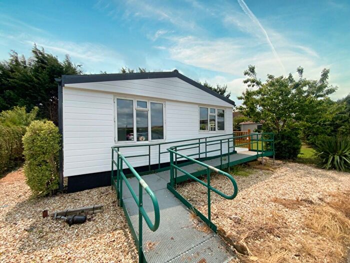 2 Bedroom Park Home For Sale In Stonecliff Park, Prebend Lane, Welton, LN2