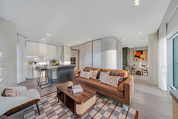 3 Bedroom Flat For Sale In No. Upper Riverside, Cutter Lane, Greenwich Peninsula, SE10