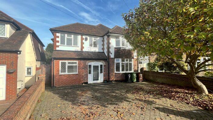 5 Bedroom Property To Rent In Hays Walk, Cheam, Sutton, SM2
