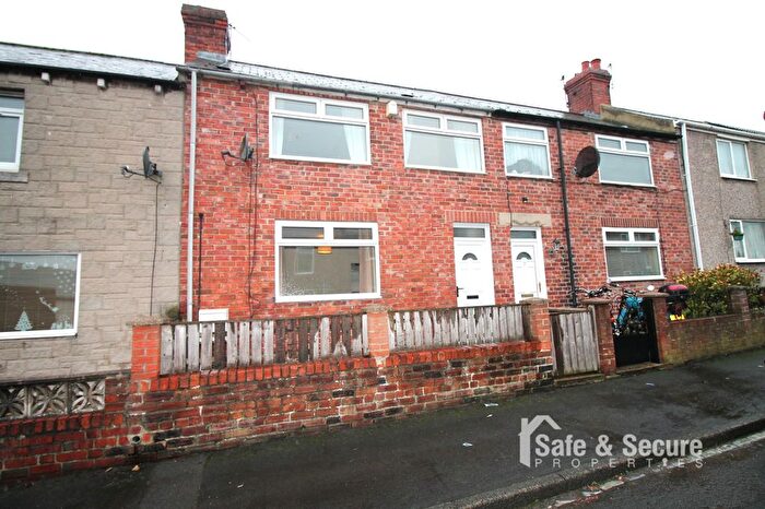 2 Bedroom Terraced House To Rent In Queens Street, Grange Villa, DH2