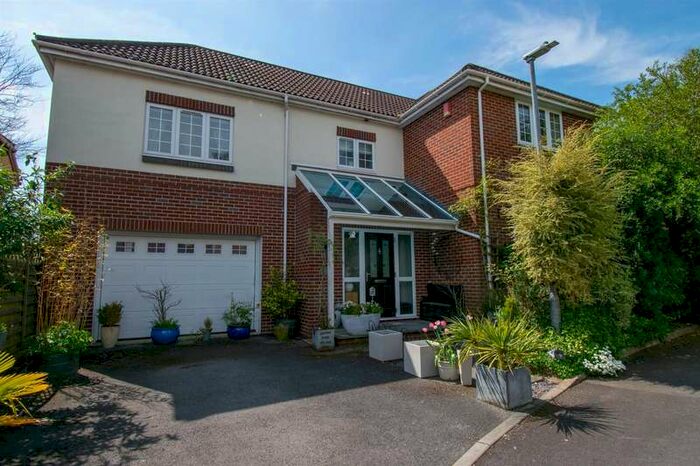 1 Bedroom Property To Rent In Salisbury - Ventry Close, SP1