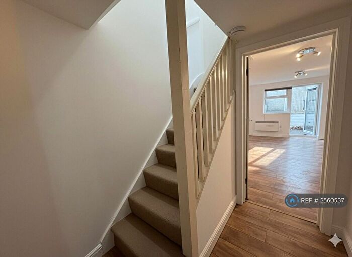 1 Bedroom Flat To Rent In London, London, N19
