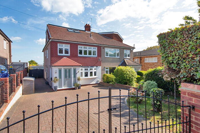 5 Bedroom Semi Detached House For Sale In Chalk Road, Gravesend, DA12