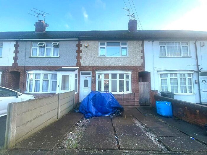 3 Bedroom Terraced House For Sale In Grantham Road, Netherhall, Leicester, LE5