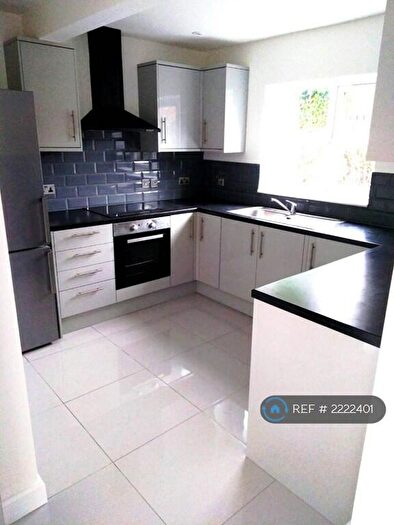 3 Bedroom Semi-Detached House To Rent In Arnold Road, Nottingham, NG5