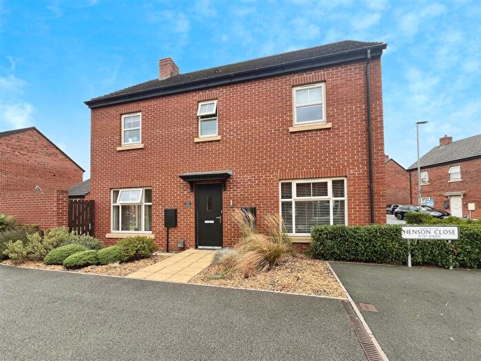 4 Bedroom Detached House For Sale In Henson Close, Whetstone, Leicester, LE8
