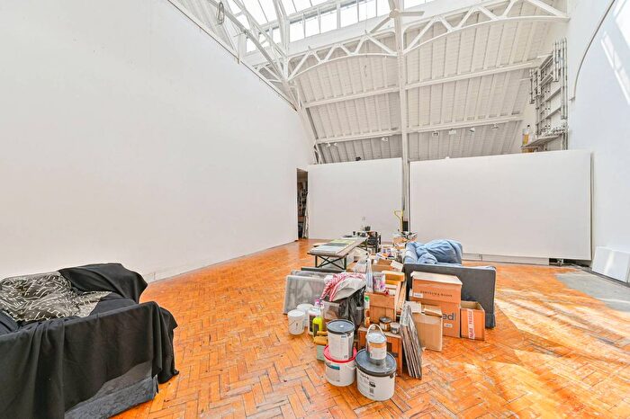 2 Bedroom Property For Sale In Greenwich High Road, Greenwich, London, SE10