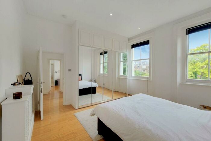 3 Bedroom Flat To Rent In Buckland Crescent, Belsize Park, London, NW3