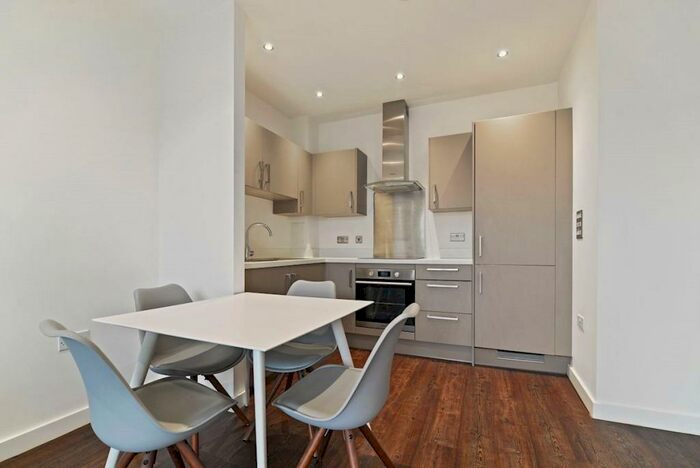 1 Bedroom Apartment To Rent In Frobisher Yard, London, E16