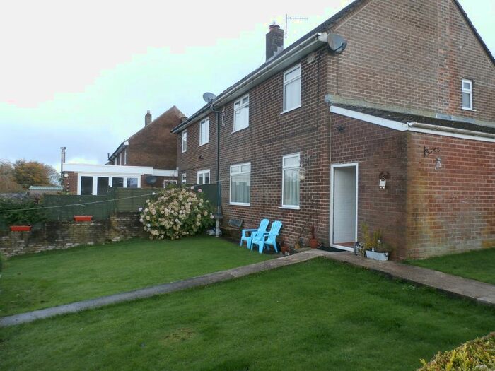 3 Bedroom Semi-Detached House To Rent In Nettleton Lane, Buxton, SK17