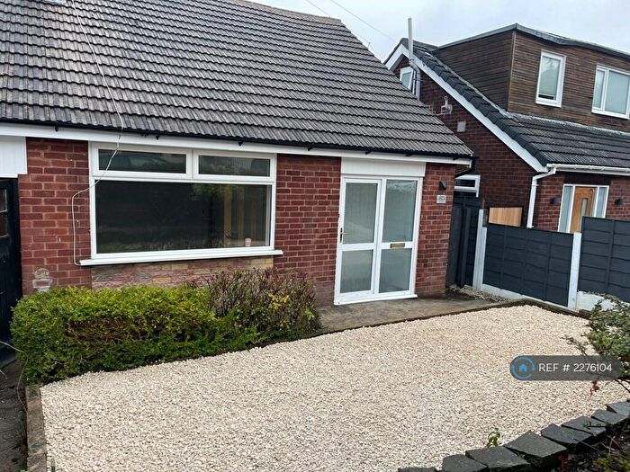 3 Bedroom Bungalow To Rent In Foxholes Road, Hyde, SK14
