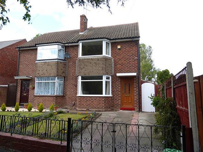 2 Bedroom House To Rent In Barton Street, West Bromwich, B70