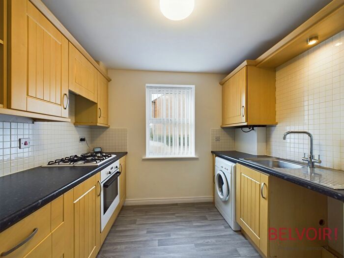 2 Bedroom Flat To Rent In Sherwood Street, Hucknall, NG15