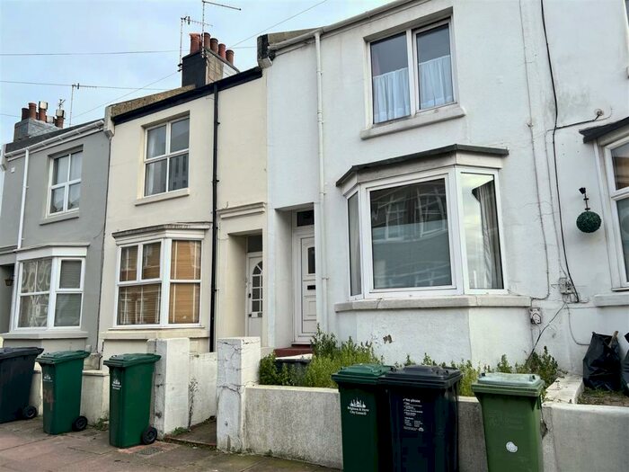 3 Bedroom Terraced House To Rent In Dewe Road, Brighton, BN2