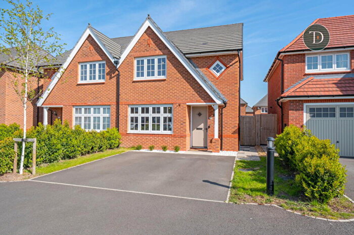 3 Bedroom Semi-Detached House For Sale In Brightsmith Road, Little Sutton, CH66