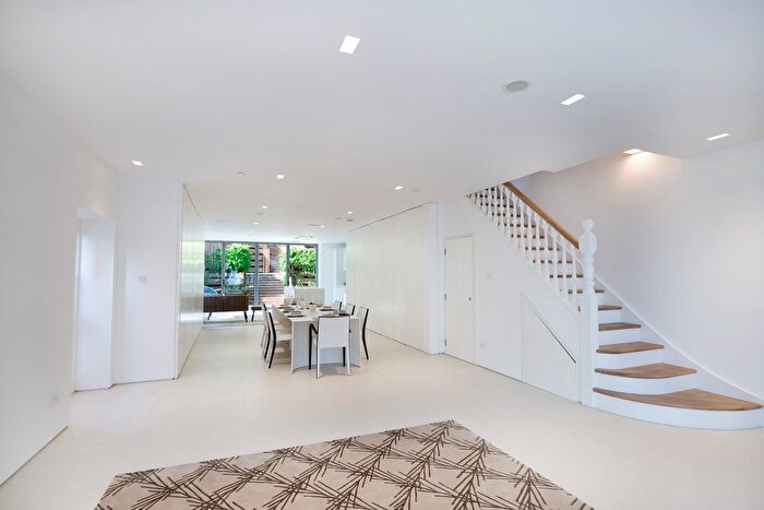 6 Bedroom Semi-Detached House To Rent In Stanhope Gardens, Highgate, London, N6