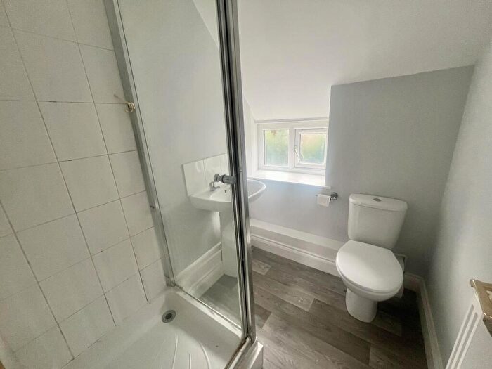 Apartment To Rent In High Street, West End, SO30