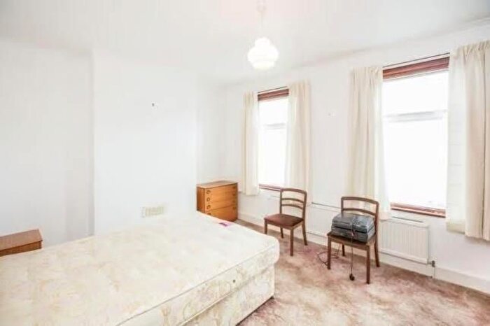 4 Bedroom Town House To Rent In Faircross Avenue, Barking, IG11