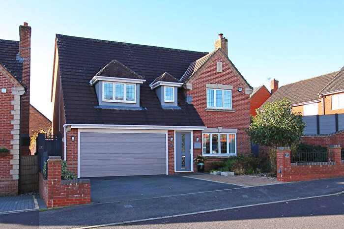 4 Bedroom Detached House For Sale In St Swithin Way, Andover, Andover, SP10