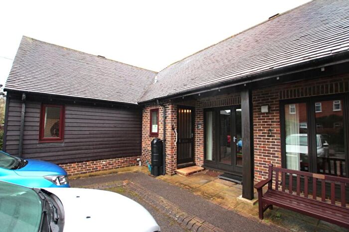 2 Bedroom Terraced House To Rent In Farm Close, Horsham, RH13
